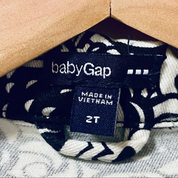 Gap black white flowered graphic swing coat jacket - Picture 7 of 9